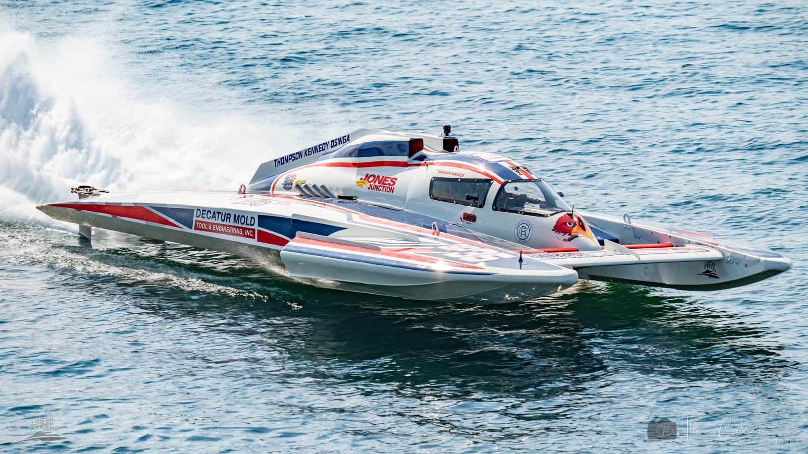 Rooster Tail — powerboat racing